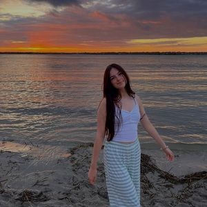 Meet your Posher, Hailey